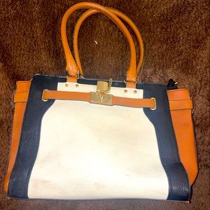 White and tan Aldo tote bag